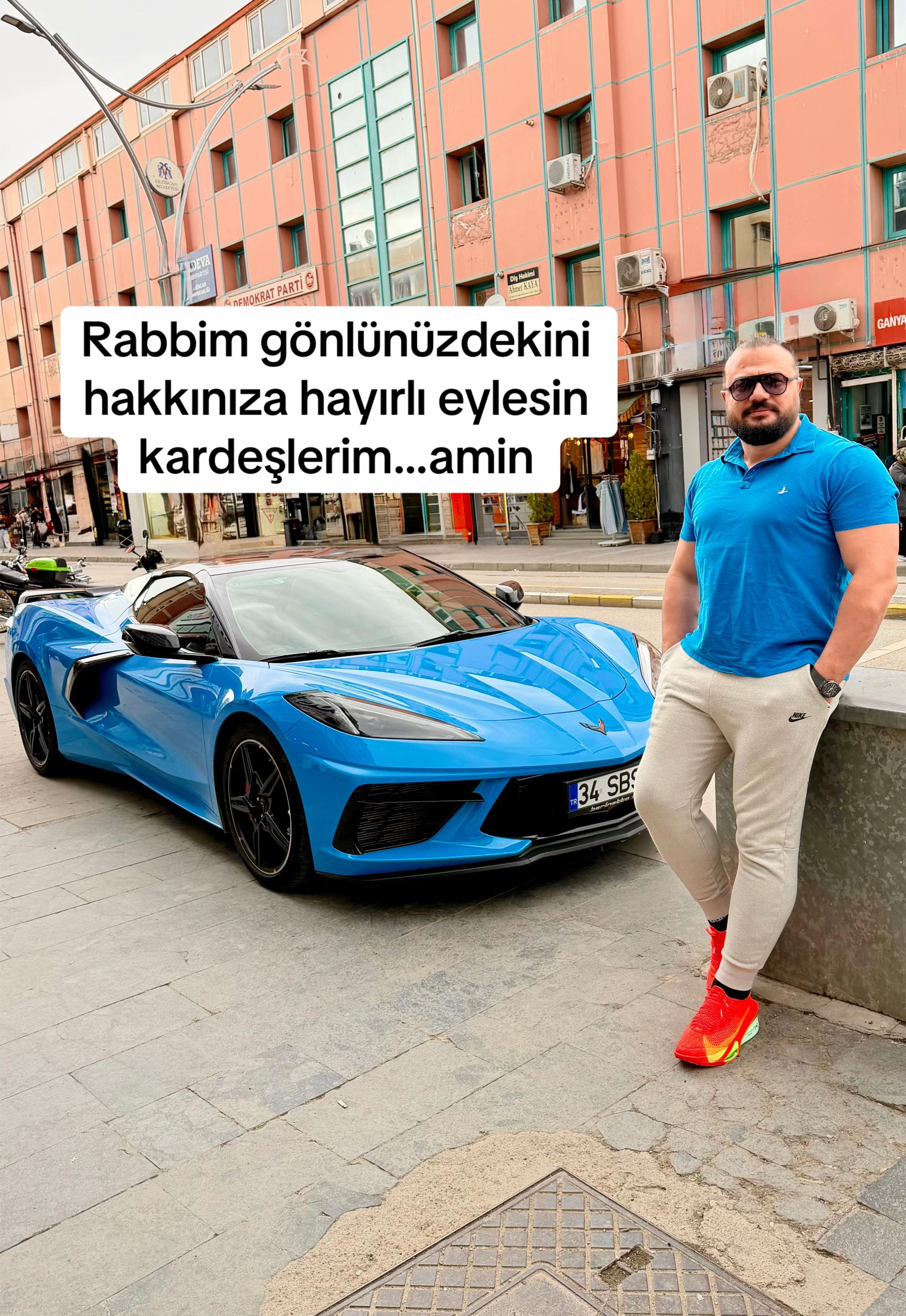 @SerhatSarı&ccedil;i&ccedil;ek