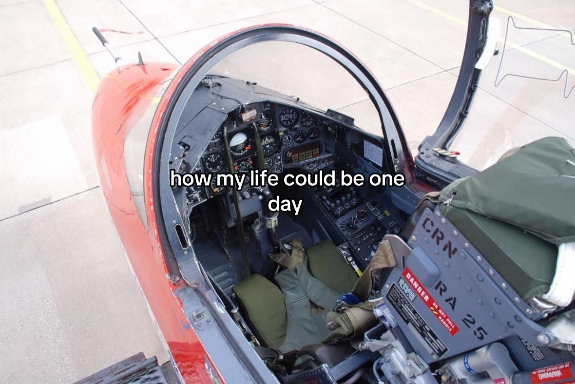 @𝔰𝔬𝔭𝔥✈️🏴