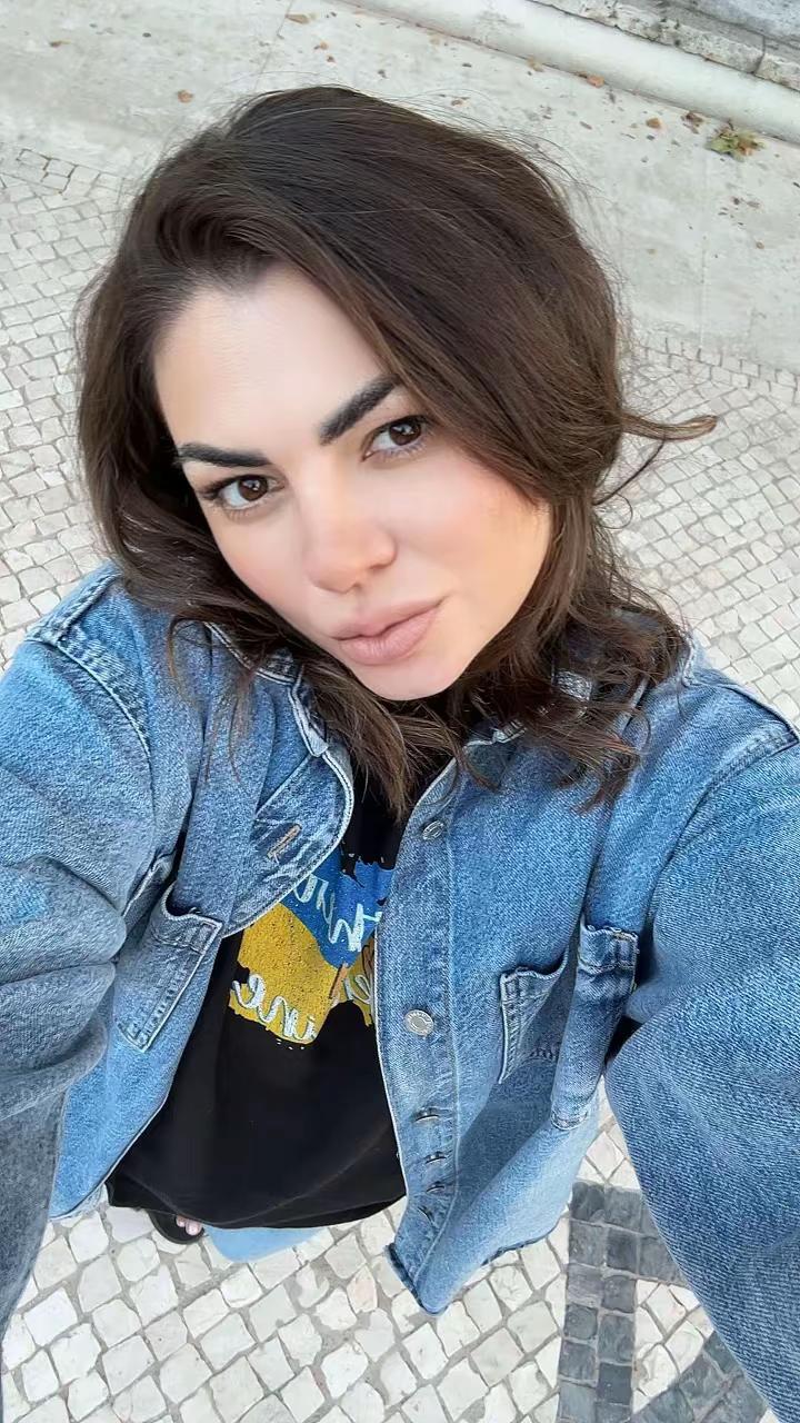 @Elena