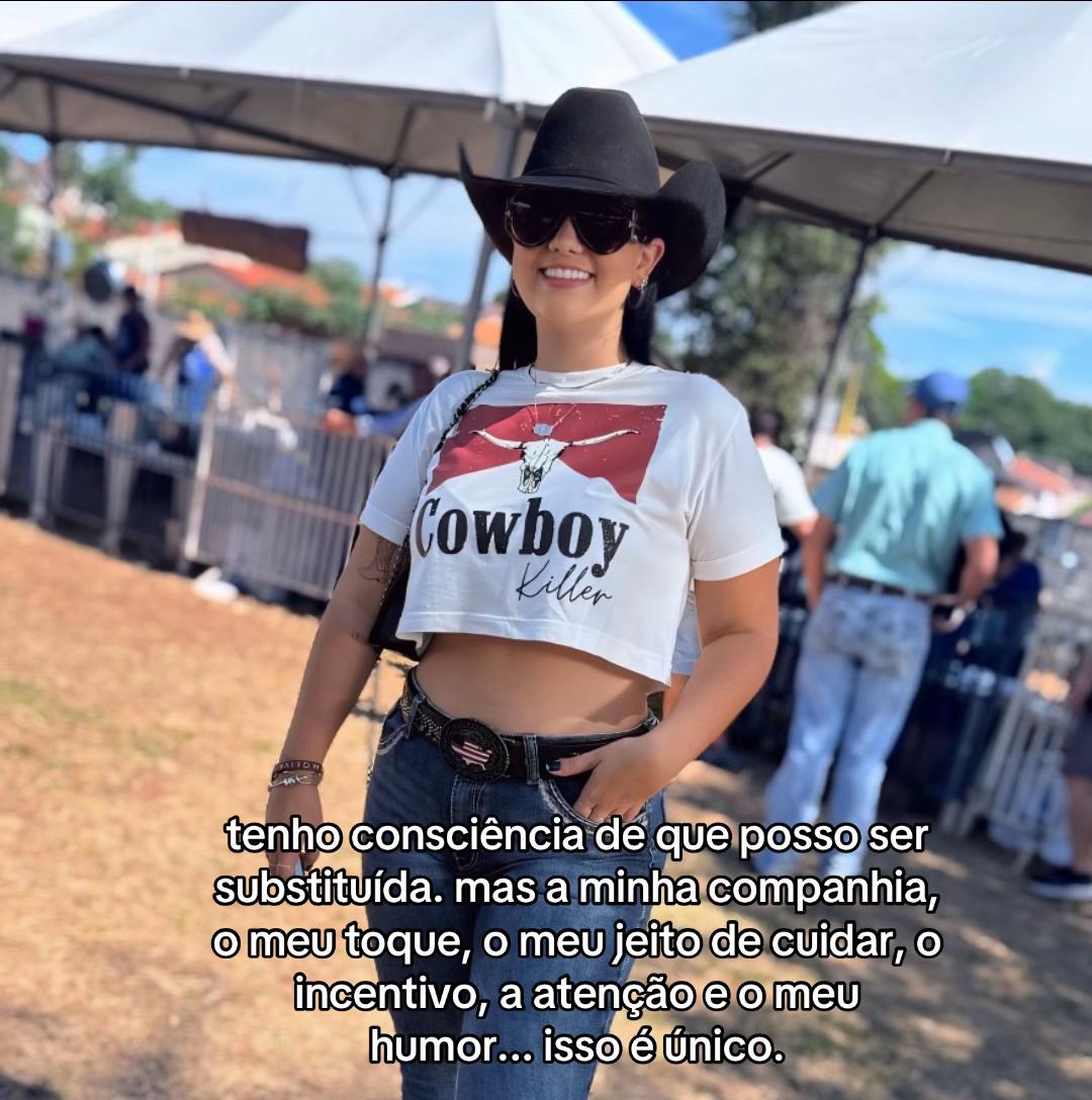 @Emillypeerez