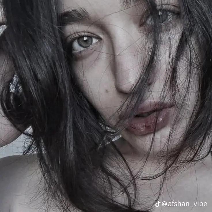 @모나