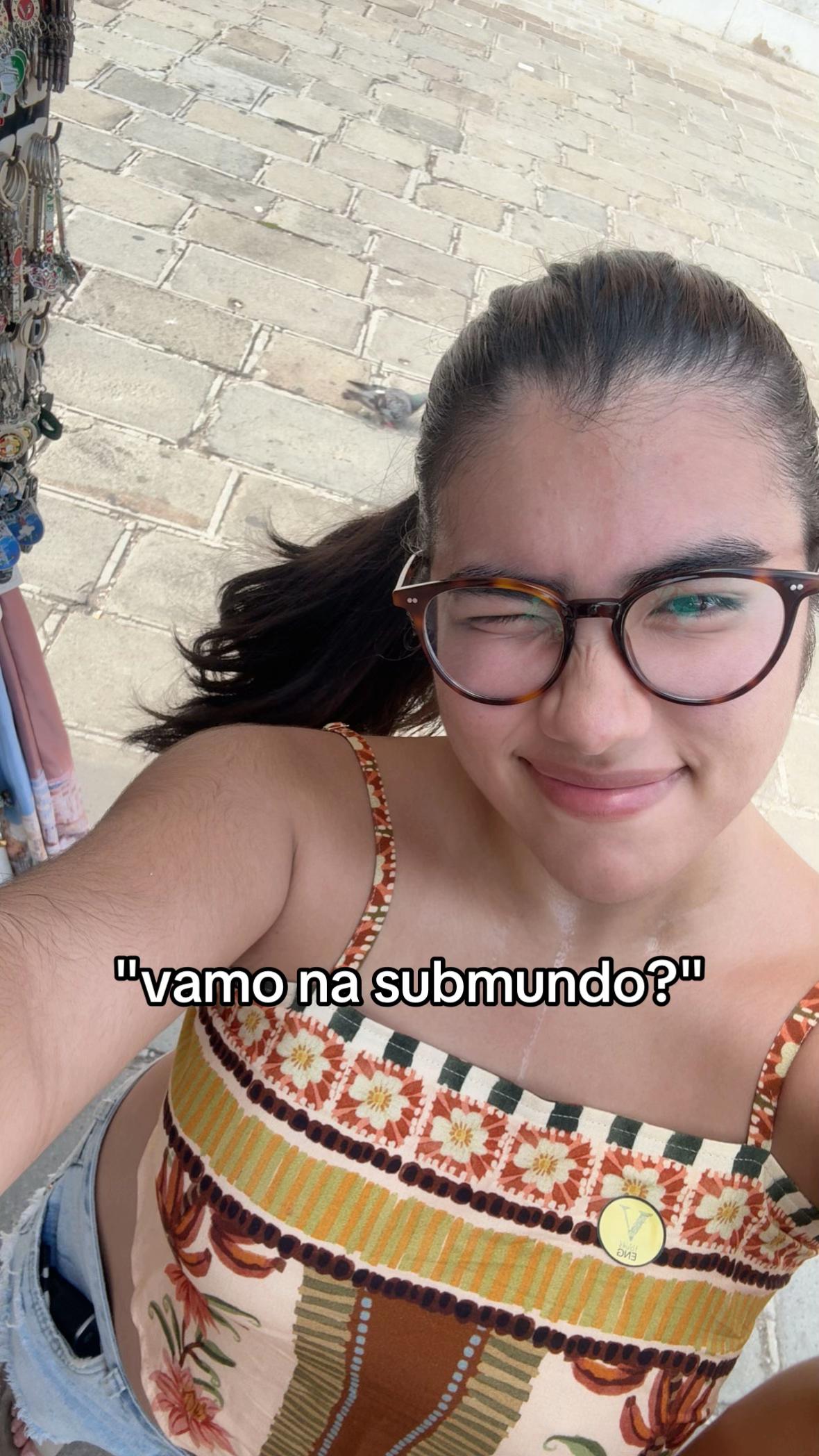 @L&iacute;via