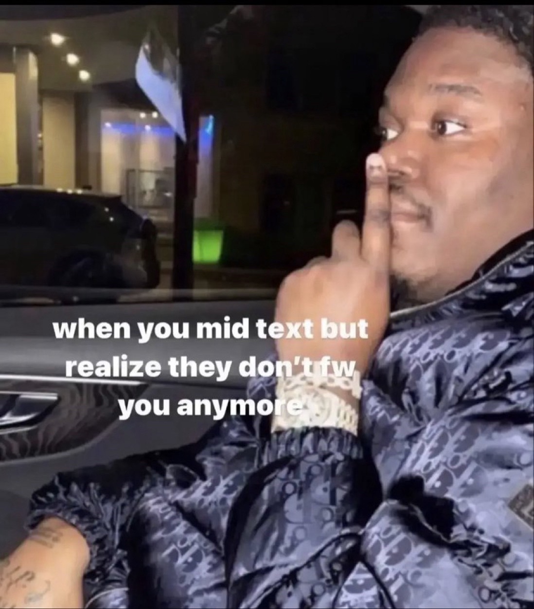 @♾