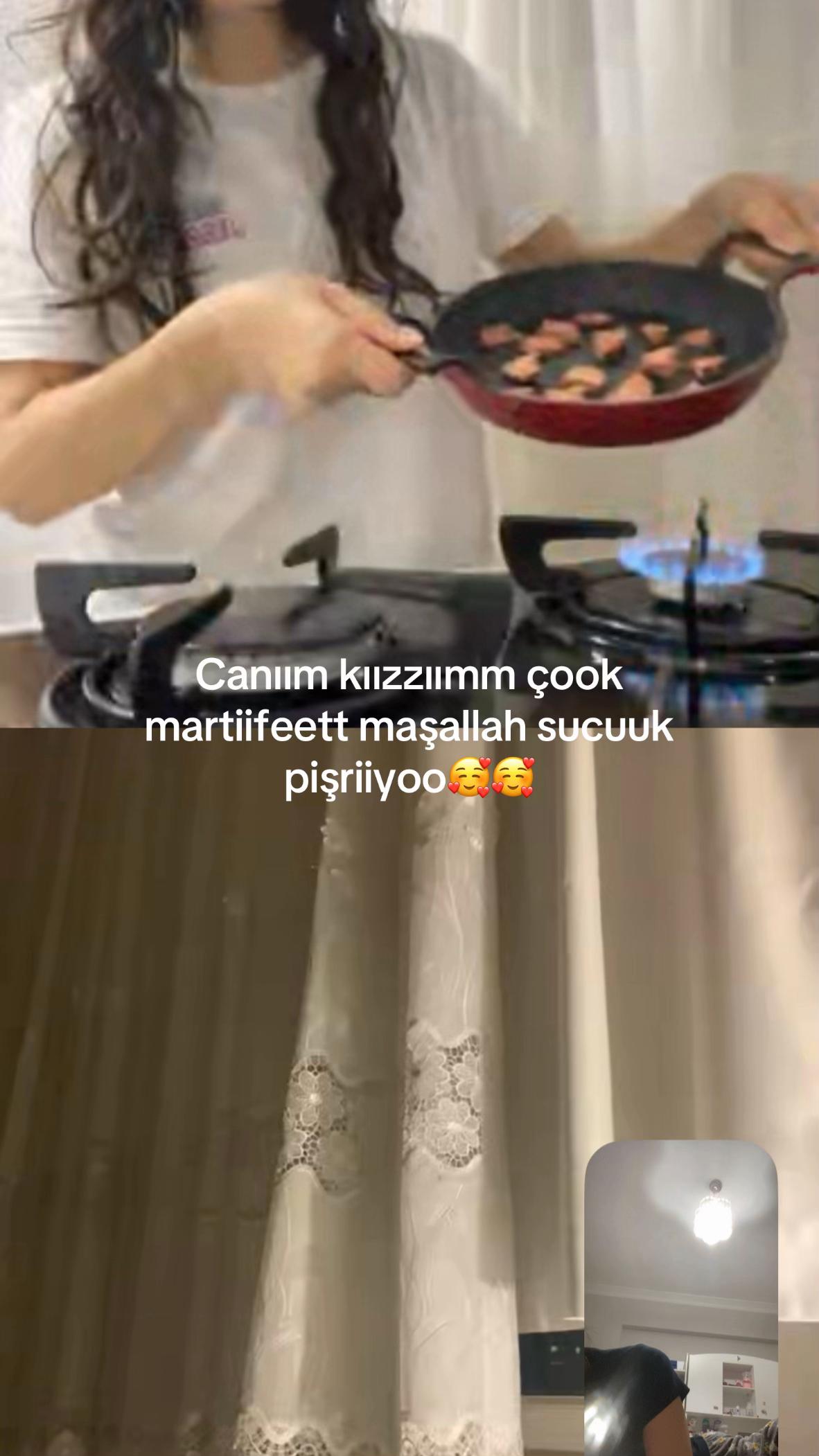 @ZeynepelaaAyseeFarrkEttmee😝
