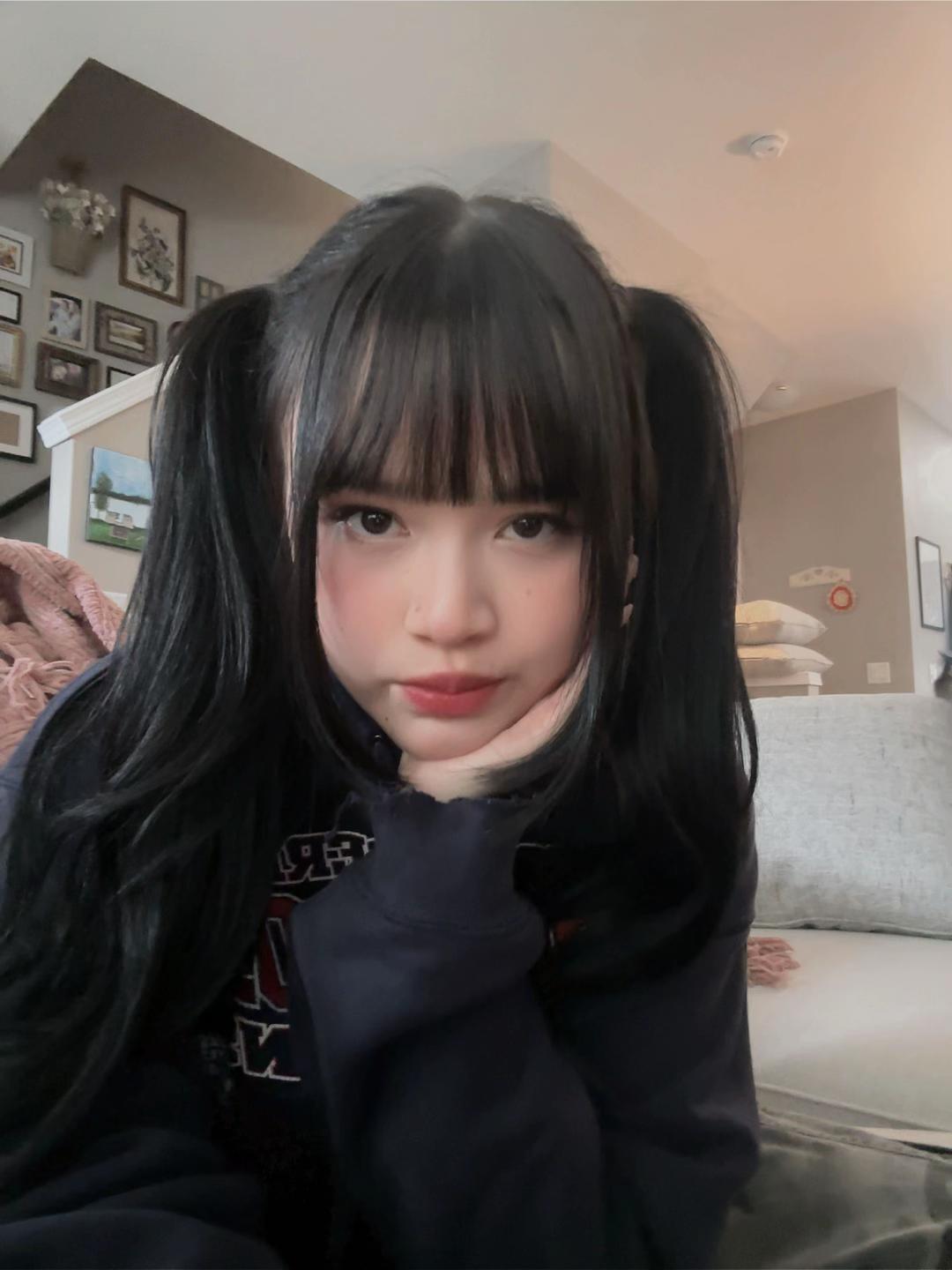 @pickmegirlforseokjin