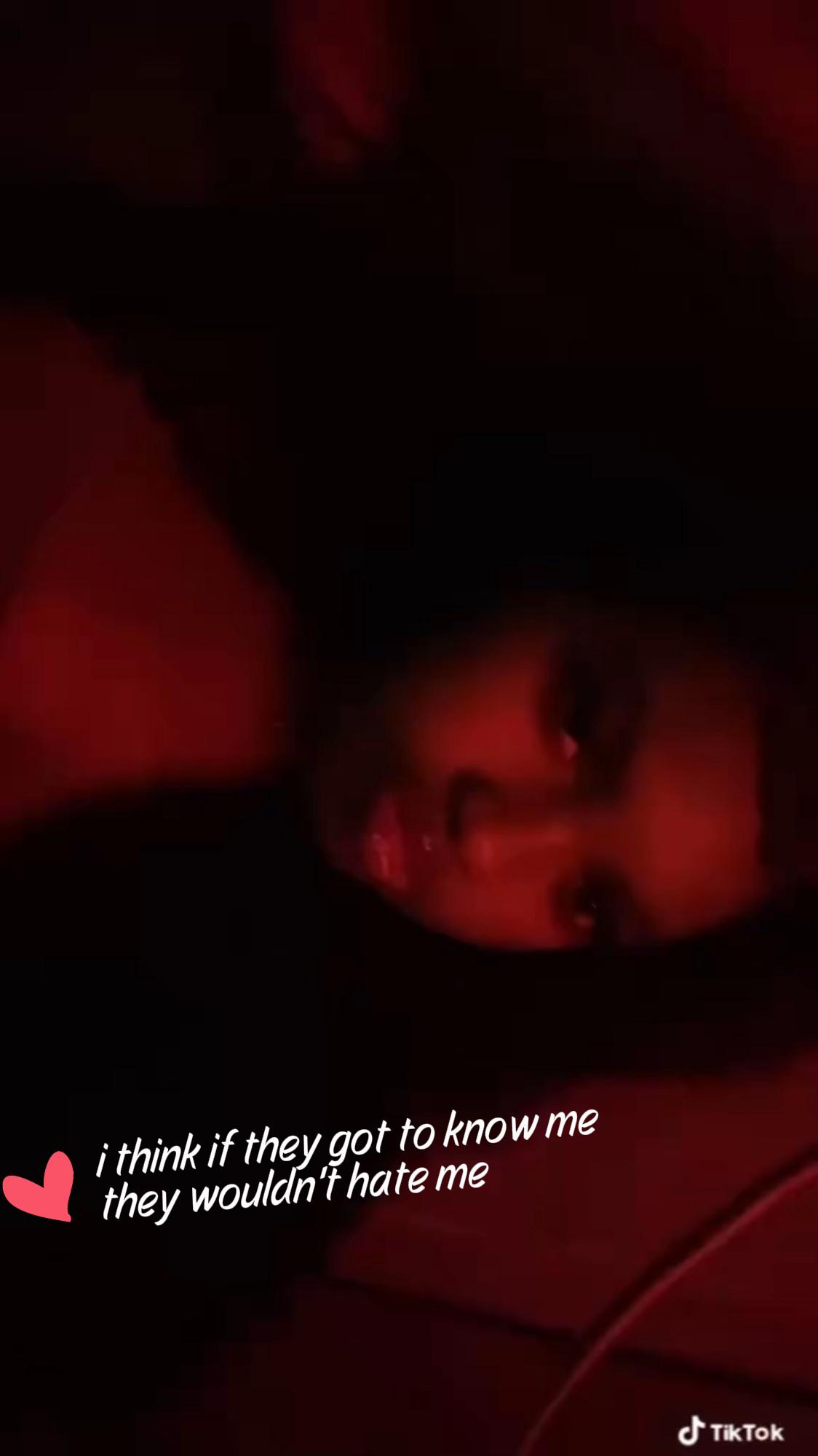 @The Queen of theemenaces 🐍🥀