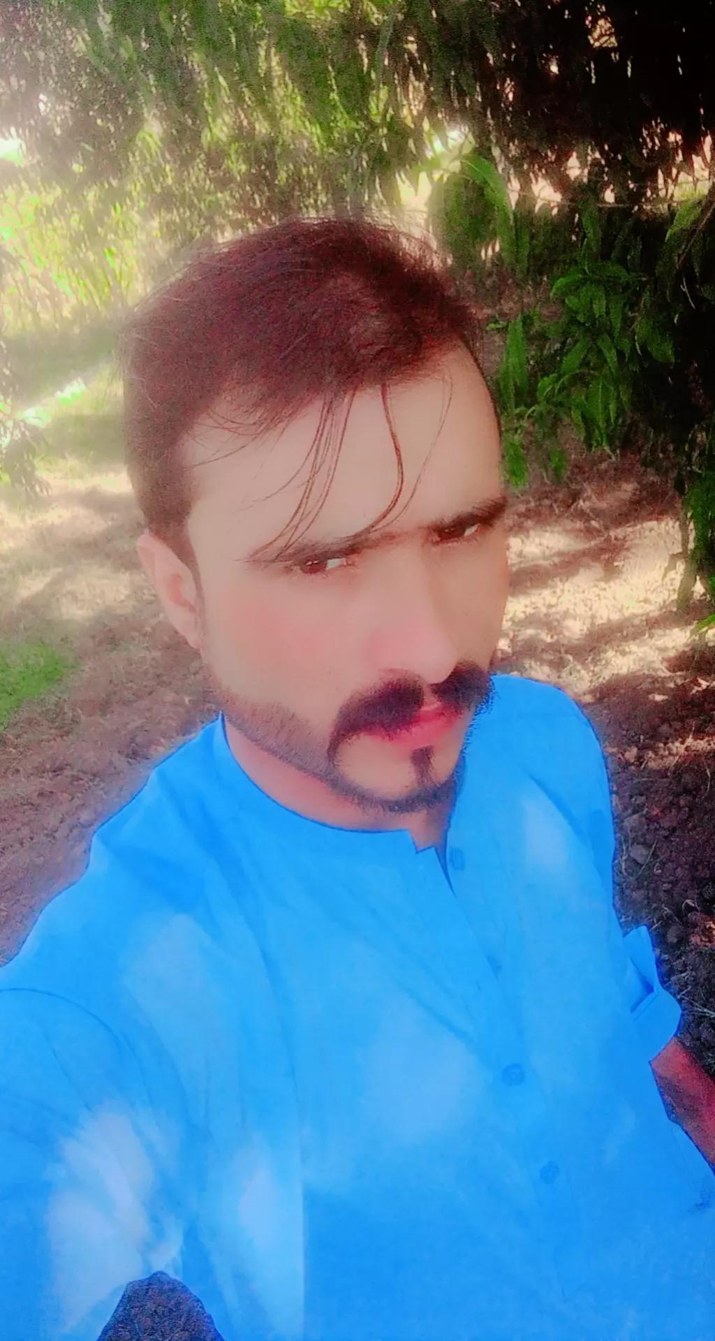 @moshen khan _m_m