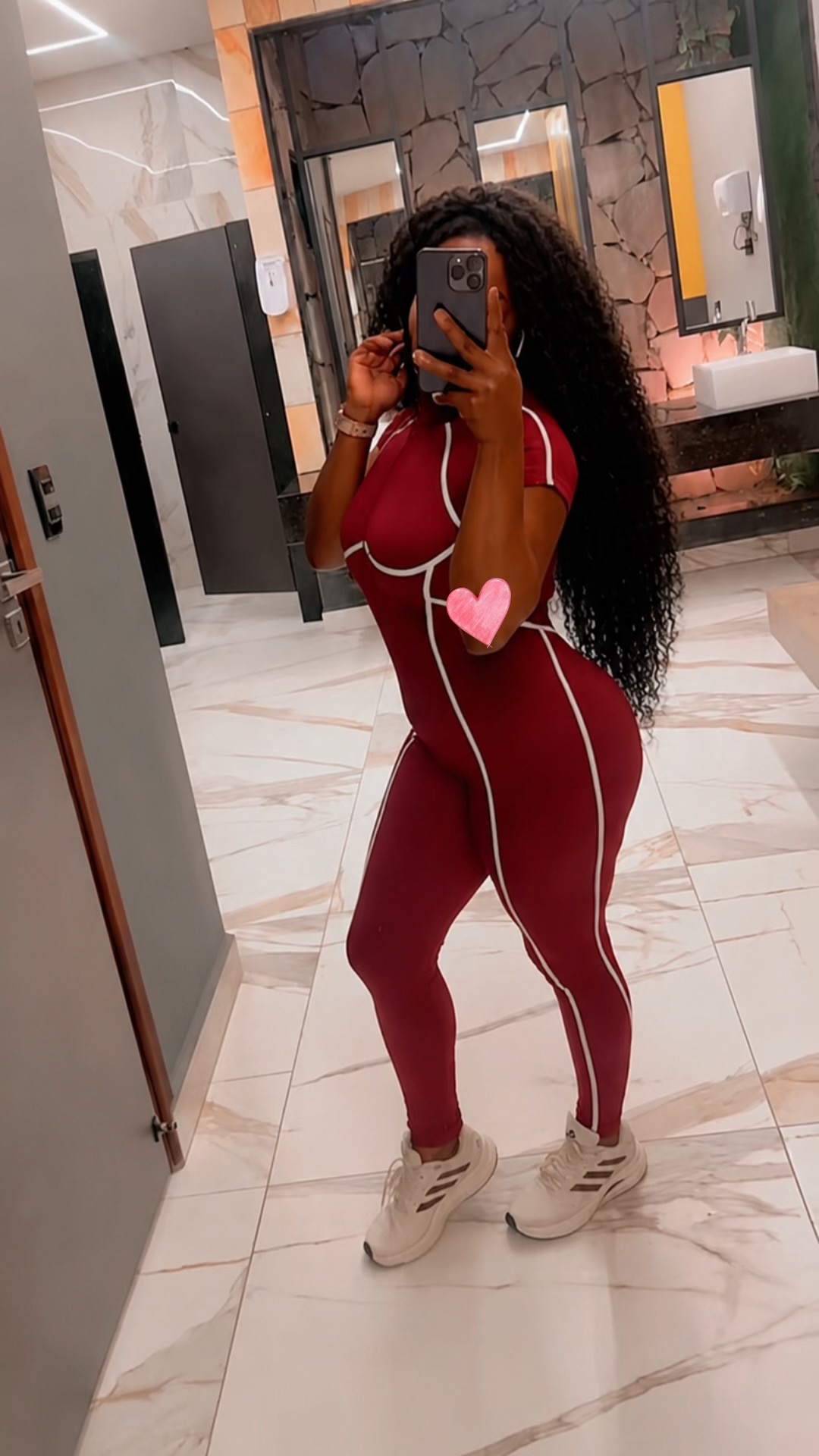 @Ros&aacute;lia