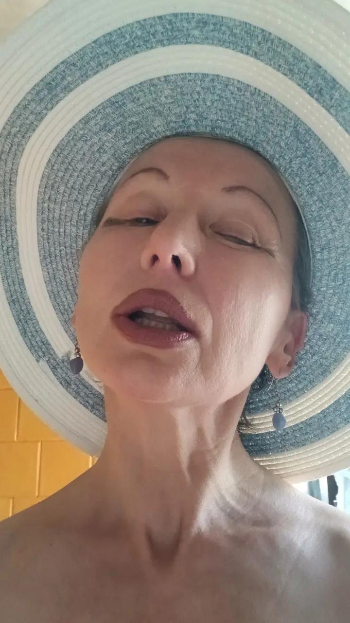 @Marija