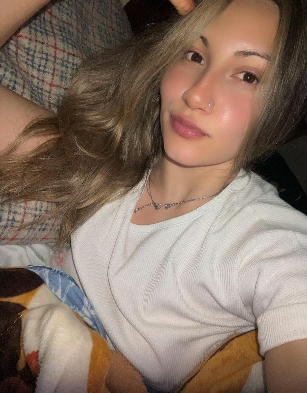 @ANI🍑🍒🫦