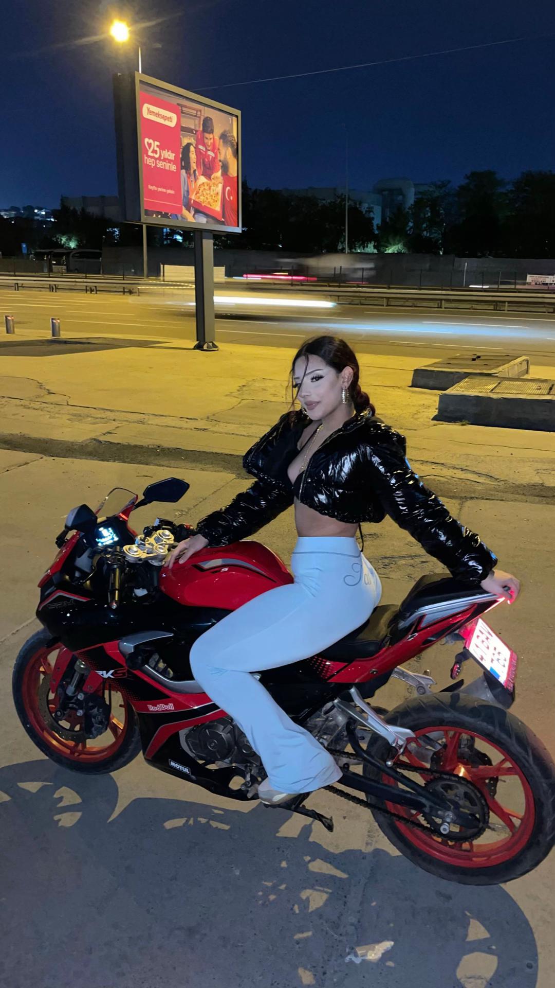 @Büşra