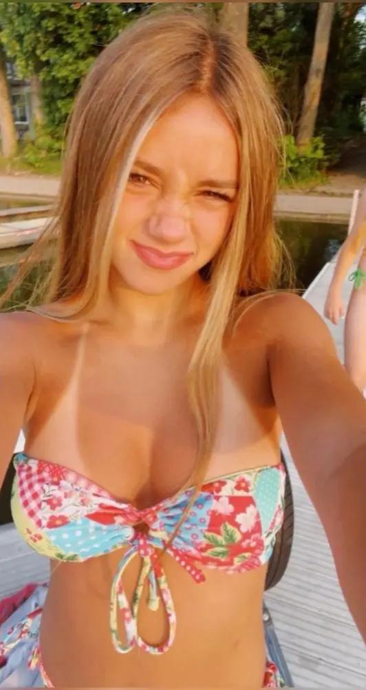 @lily_love