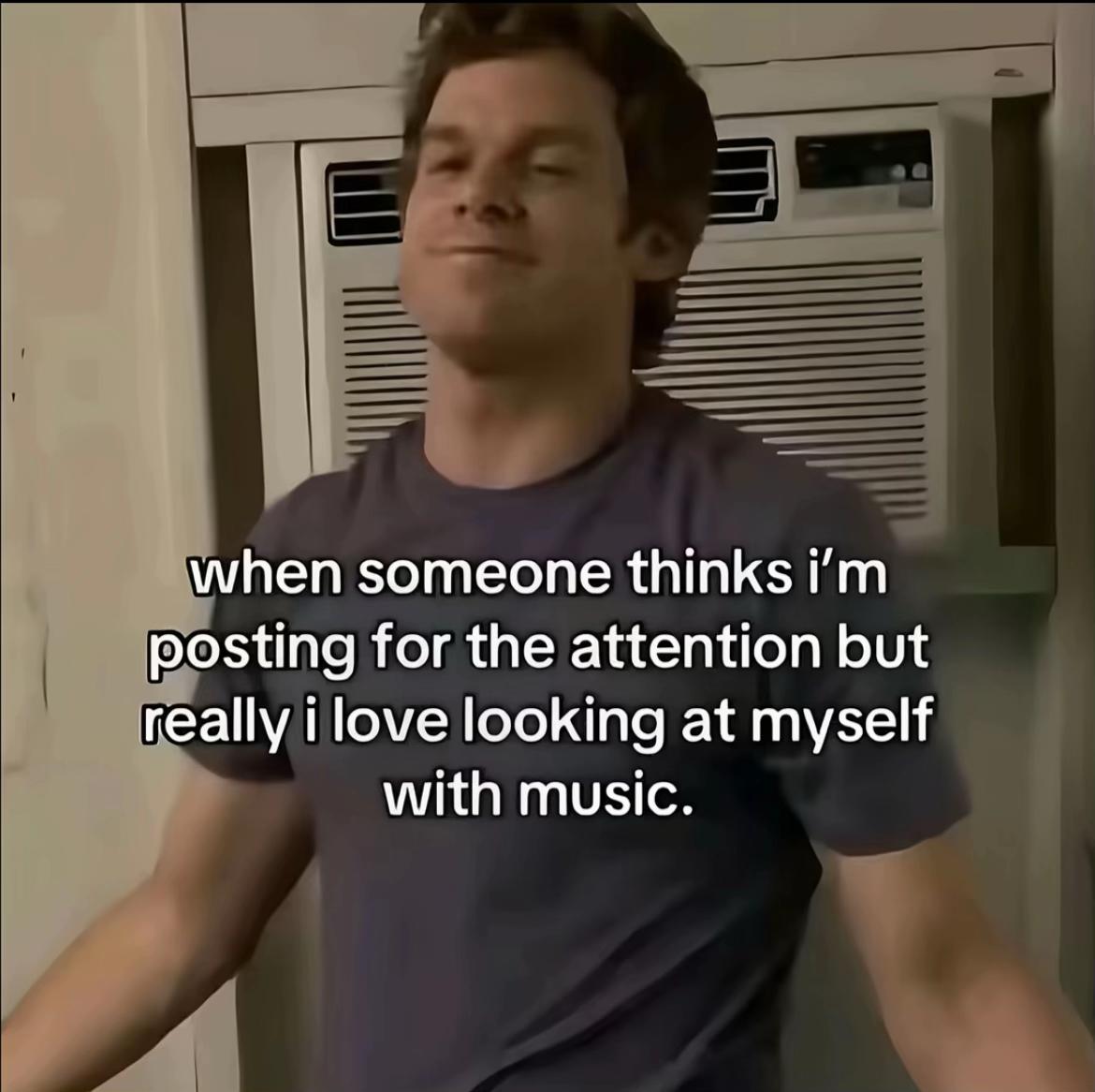 @_adriannaaa.xo