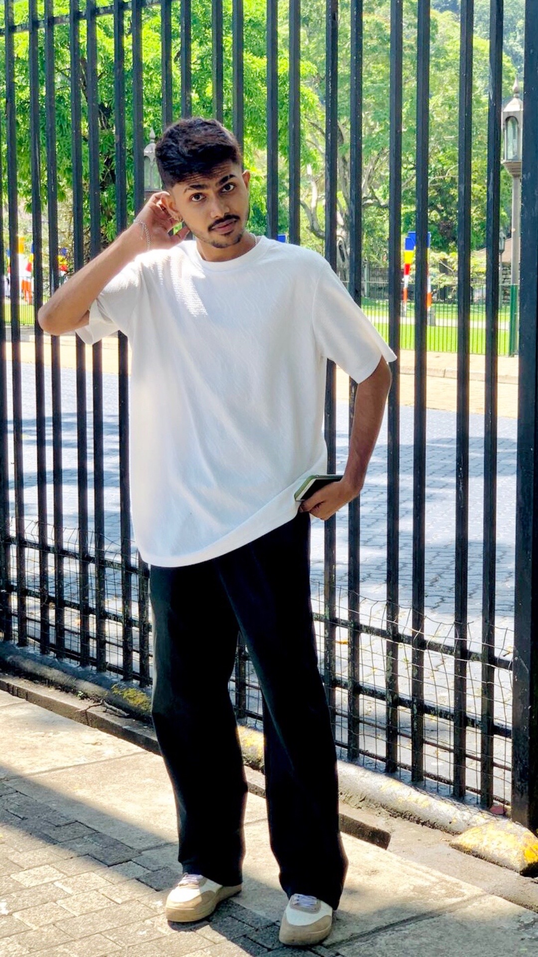 @THANUJ 🚩
