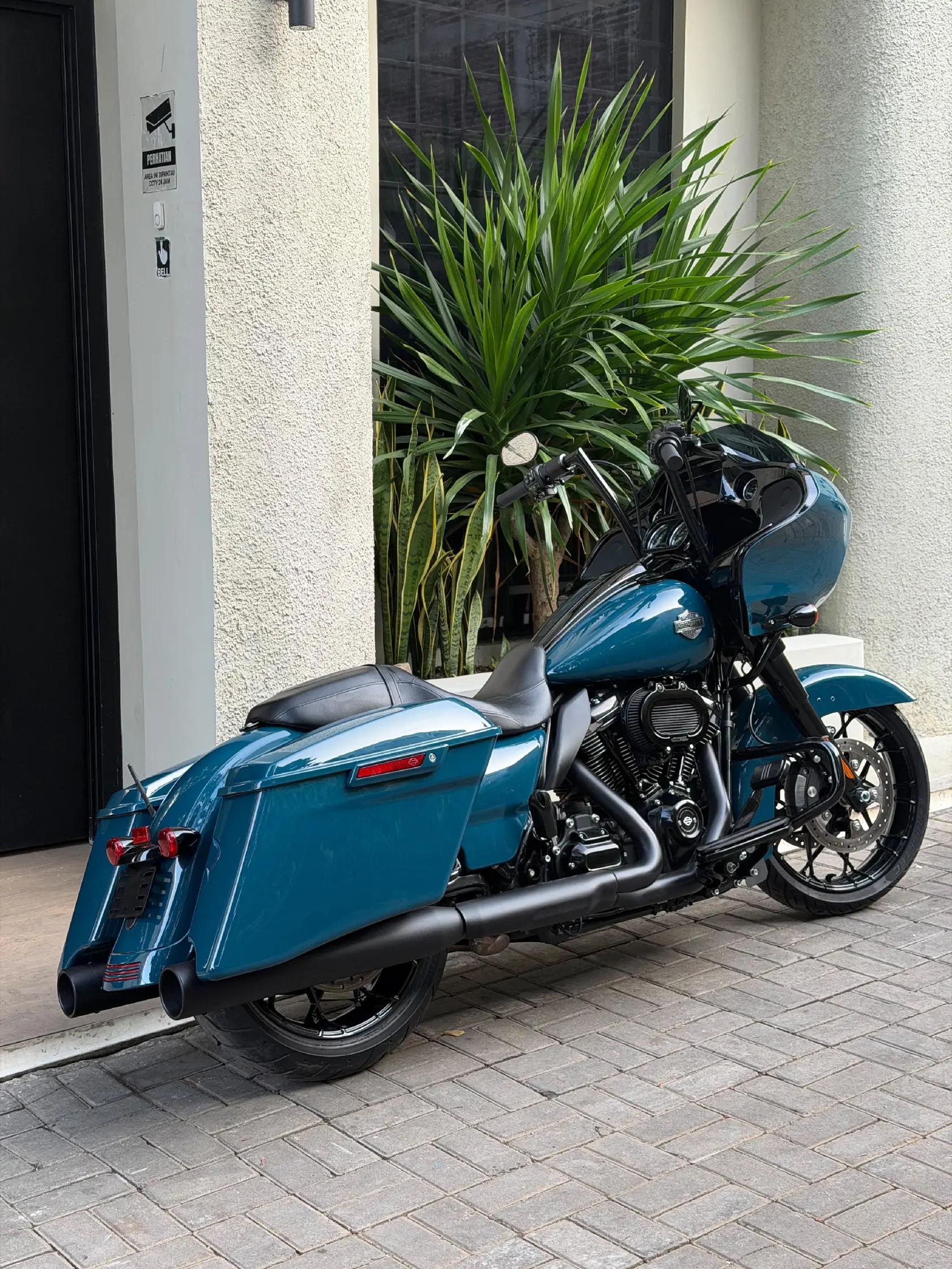 @99bigbike_garage