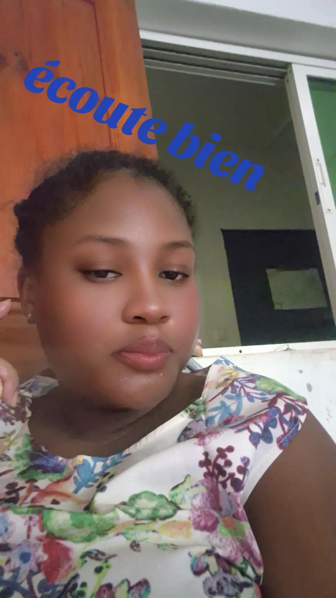 @femme forte 97600