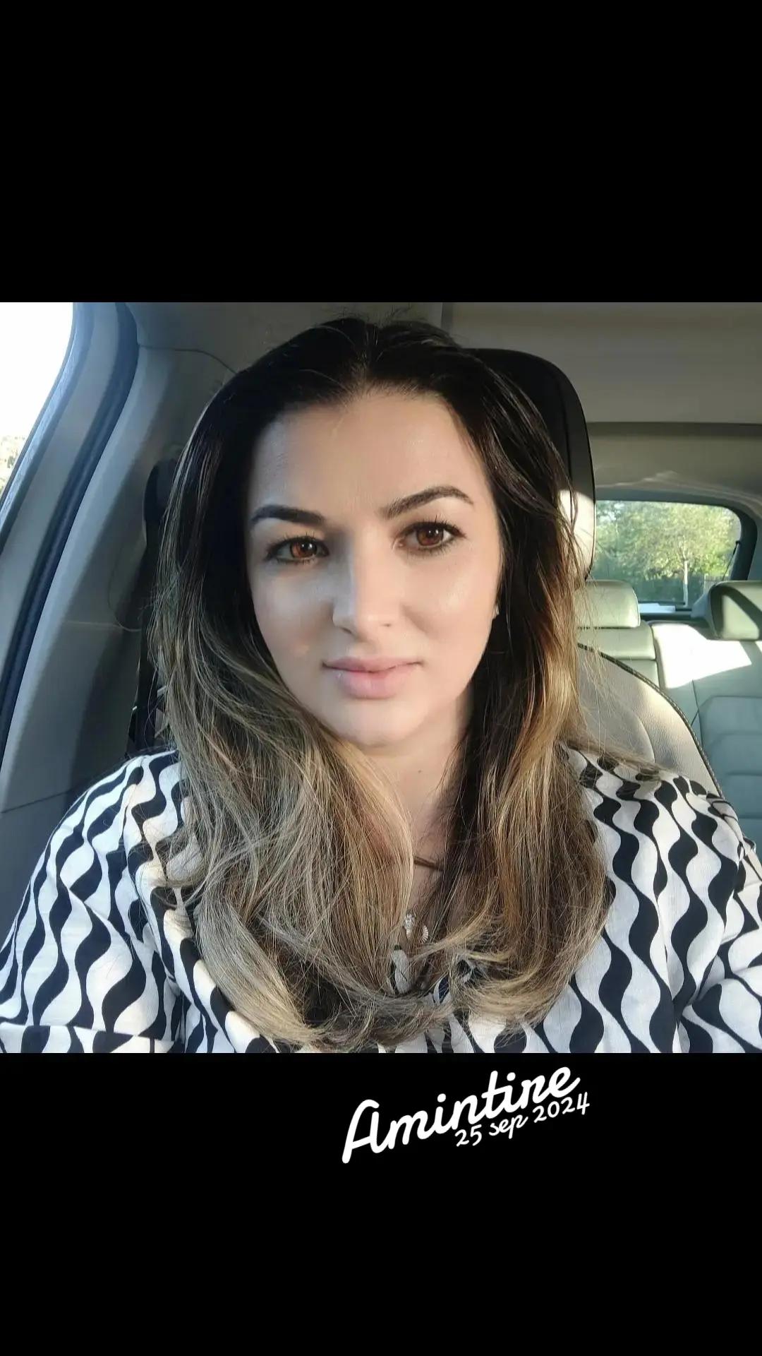@AlinaM