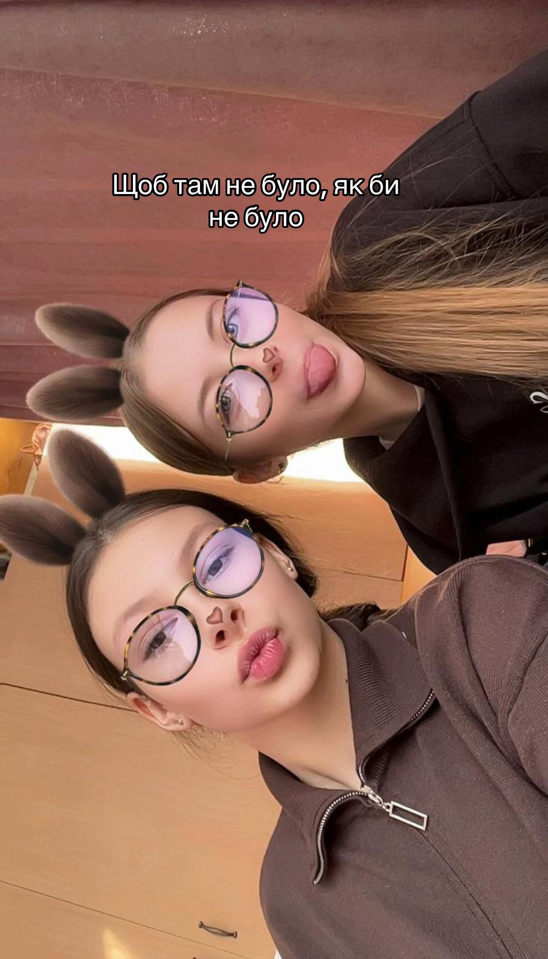 @🐩