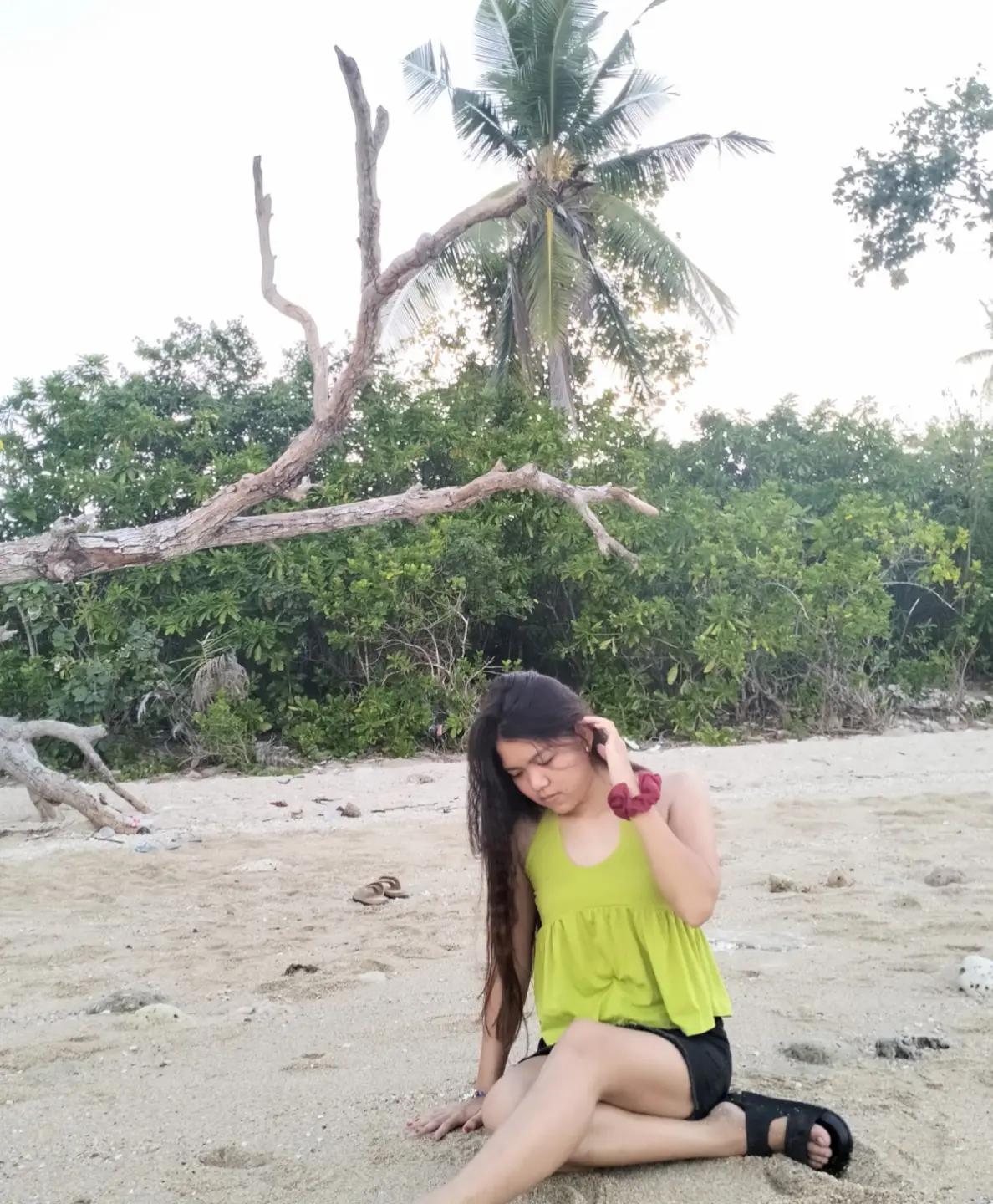@MOMAY