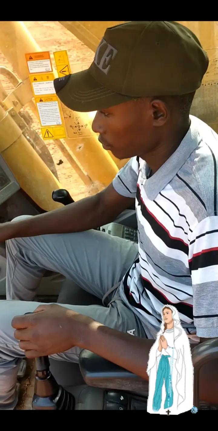 @Bruce Ahebwa.243🇺🇬🇨🇩