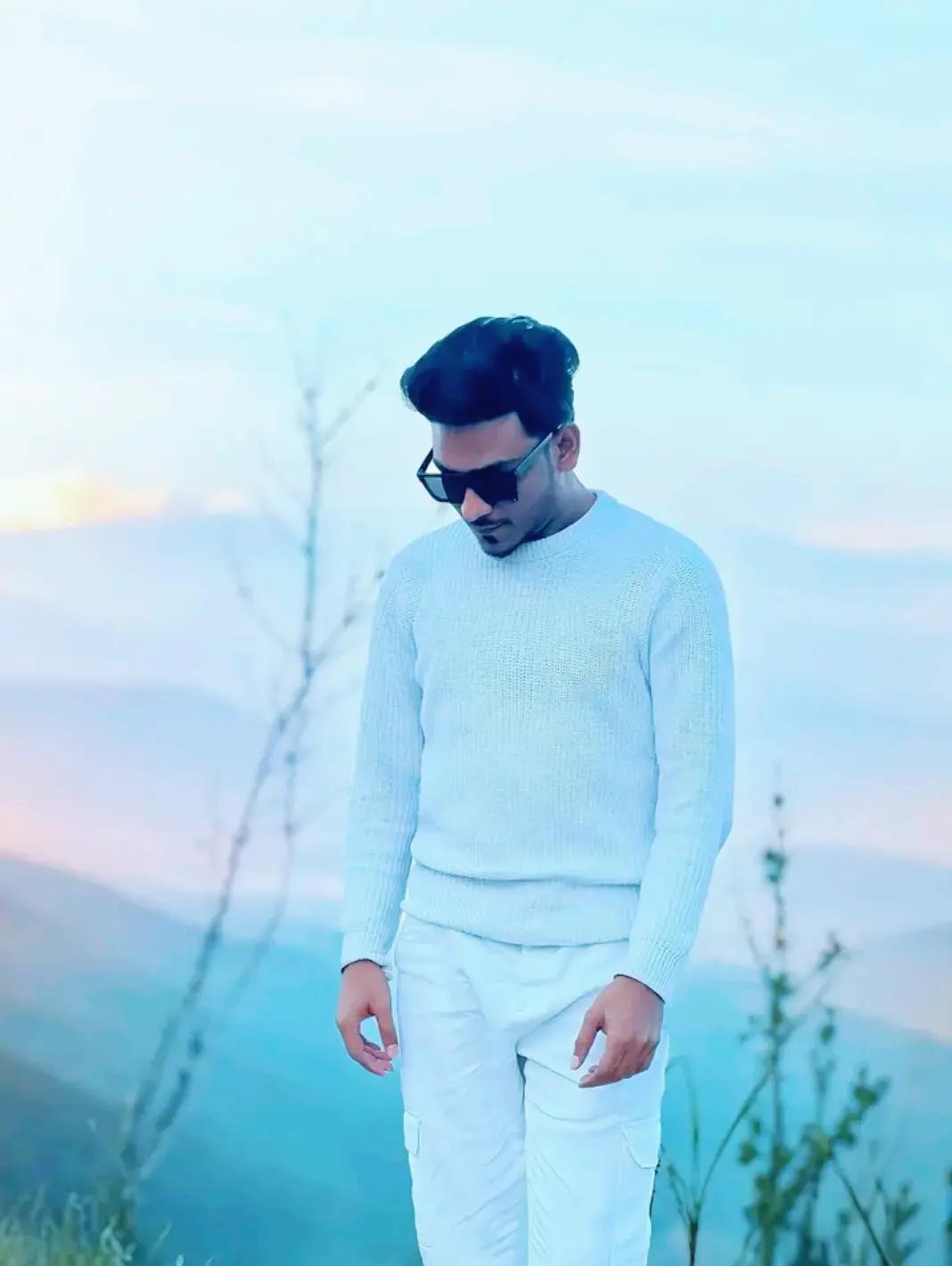 @Ariyan Xhowdhury