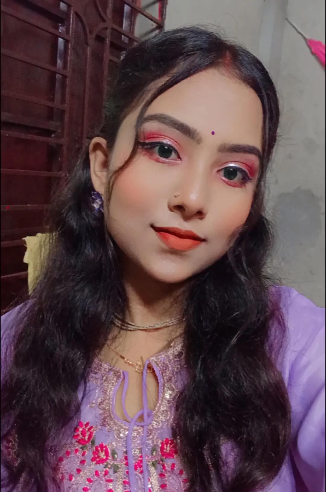 @✨Ratri Roy🌼