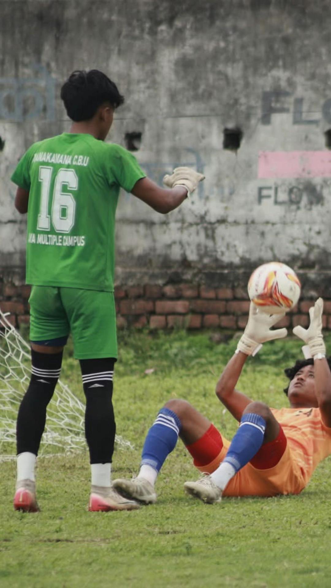 @Prayash Bhujel 16 🧤🦅
