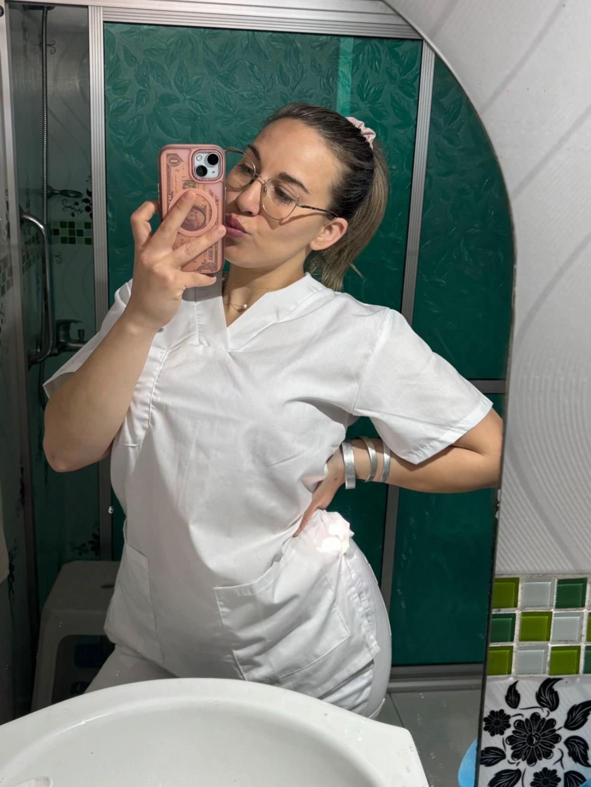 @andreinamarcela27