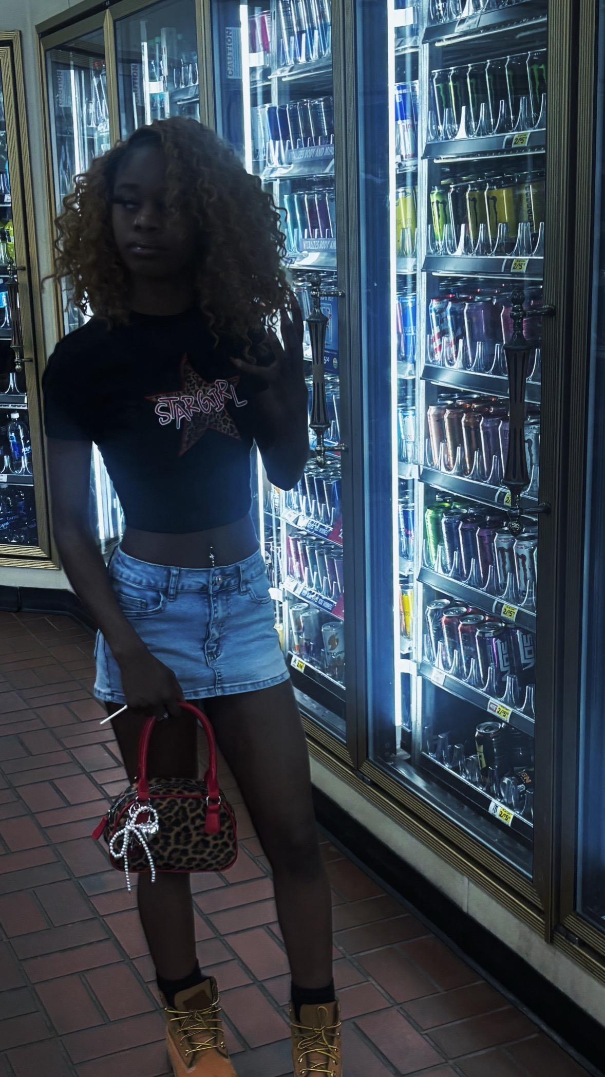 @petitepeezy