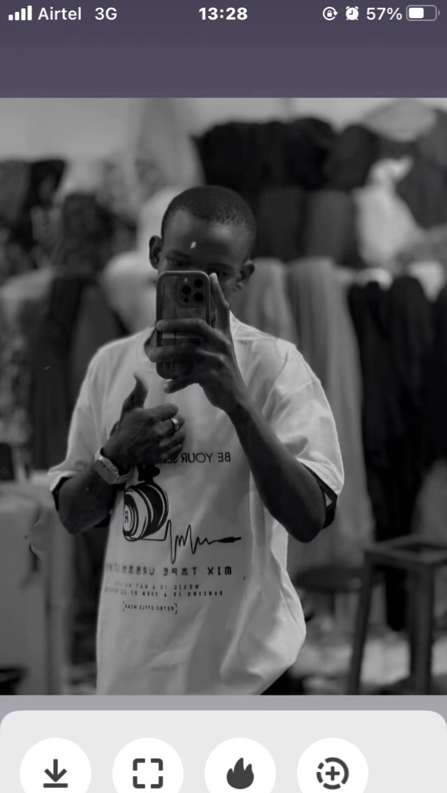 @M.I.D clothing ✂️✂️