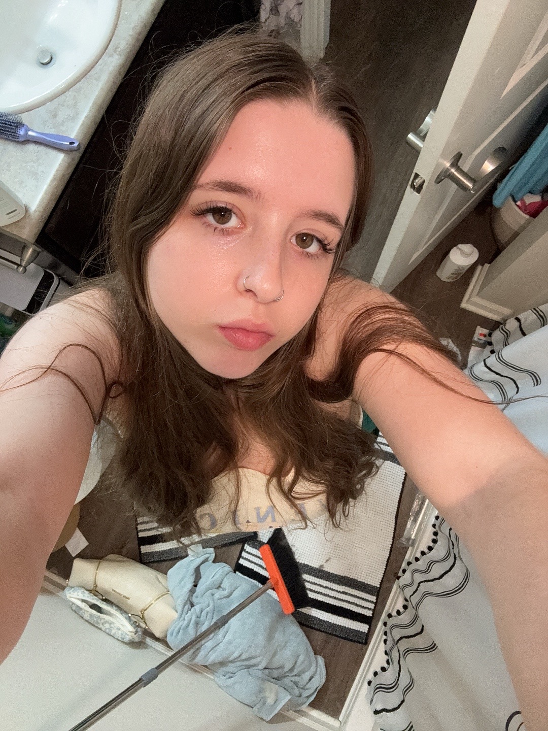 @<3