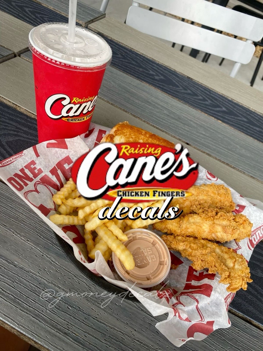 @⚜️
