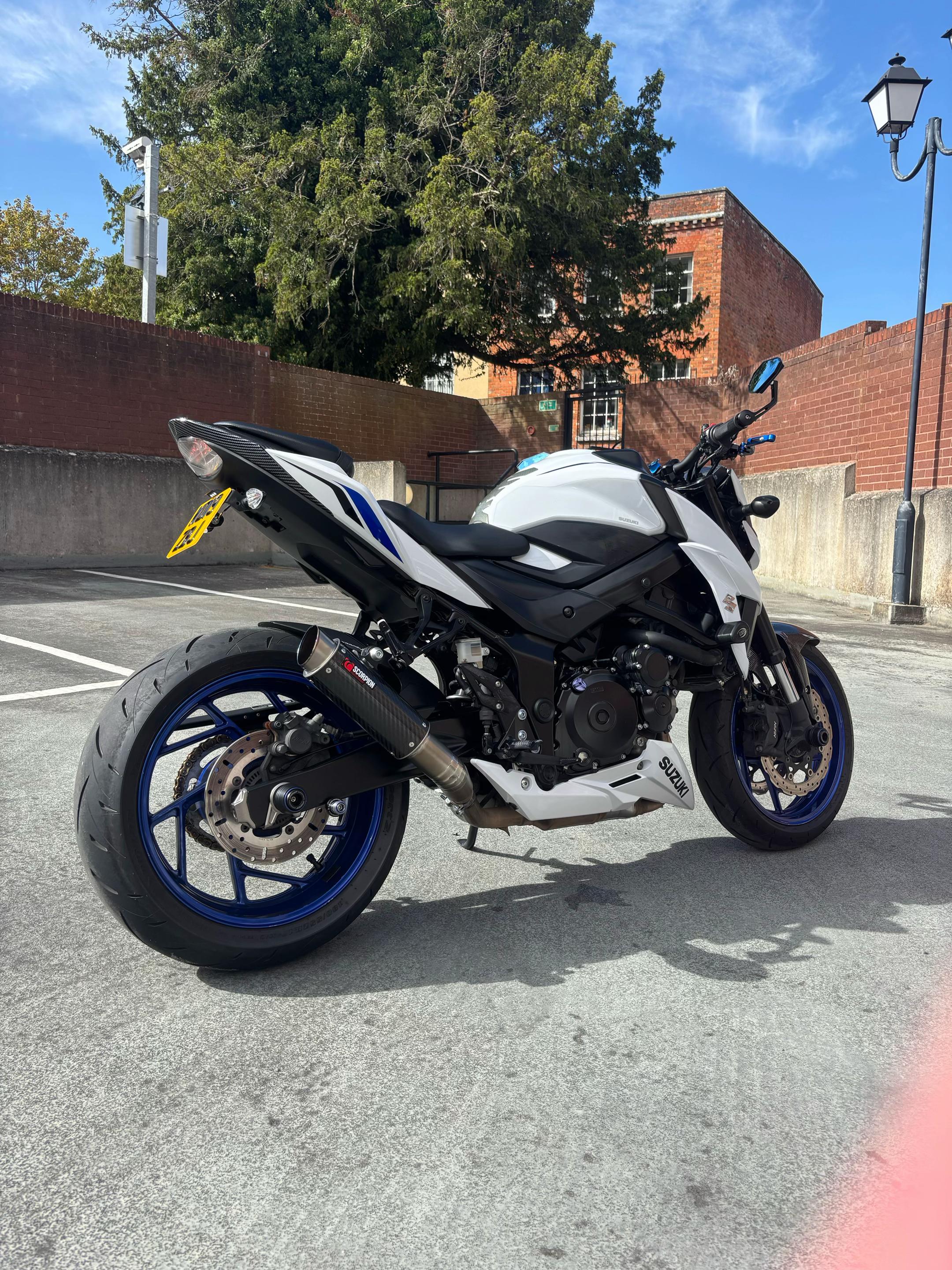 @Nelio7moto