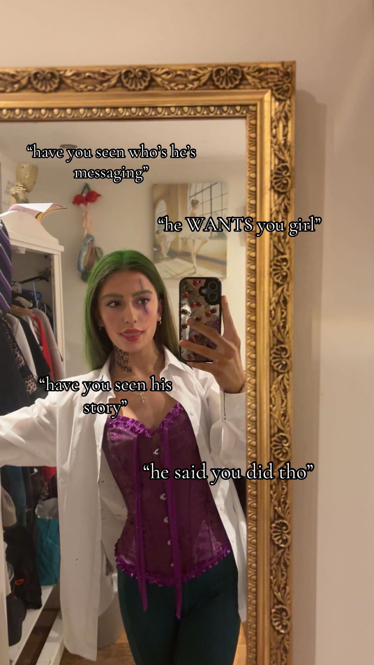 @Scarlet x