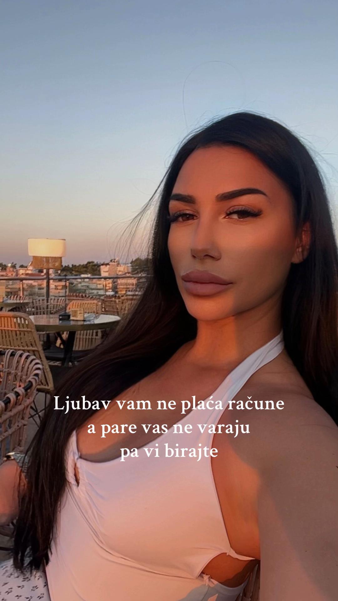 @Mina