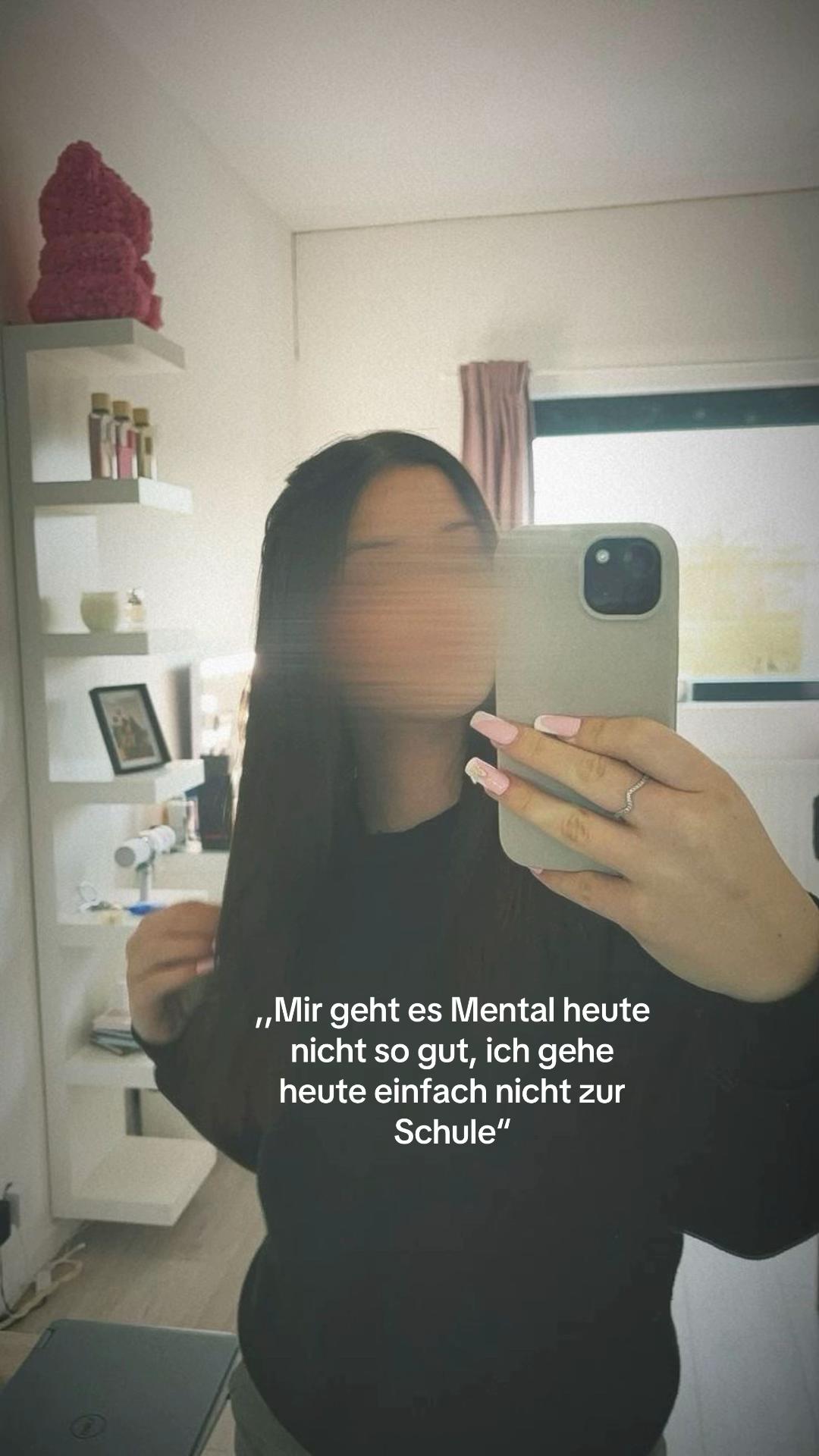 @🪰