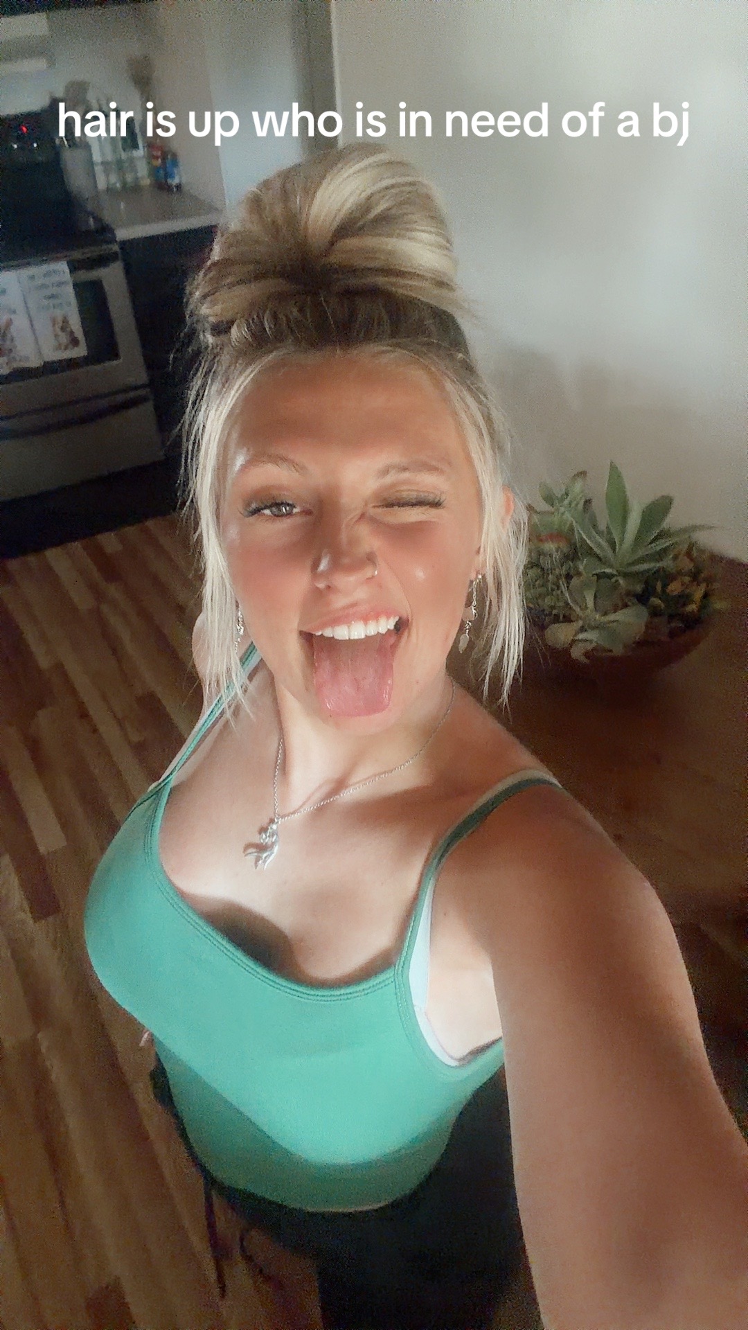 @rowdyblonde