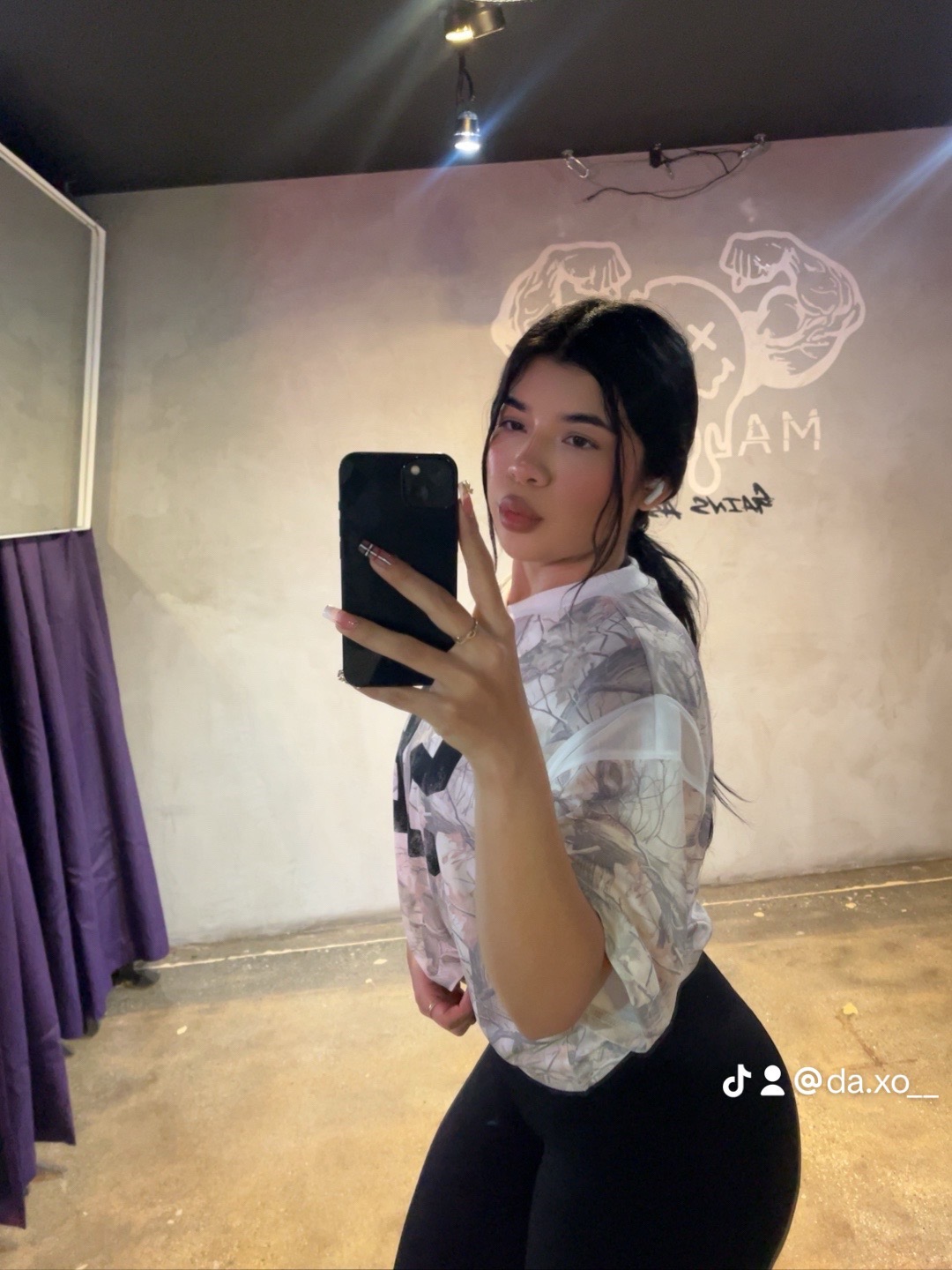 @Damara_Avenda&ntilde;o