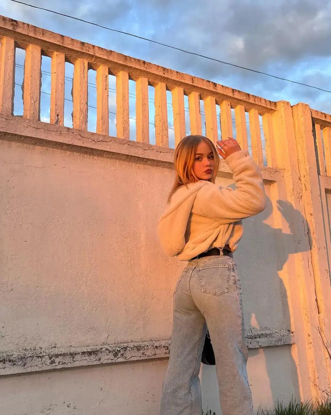 @K
