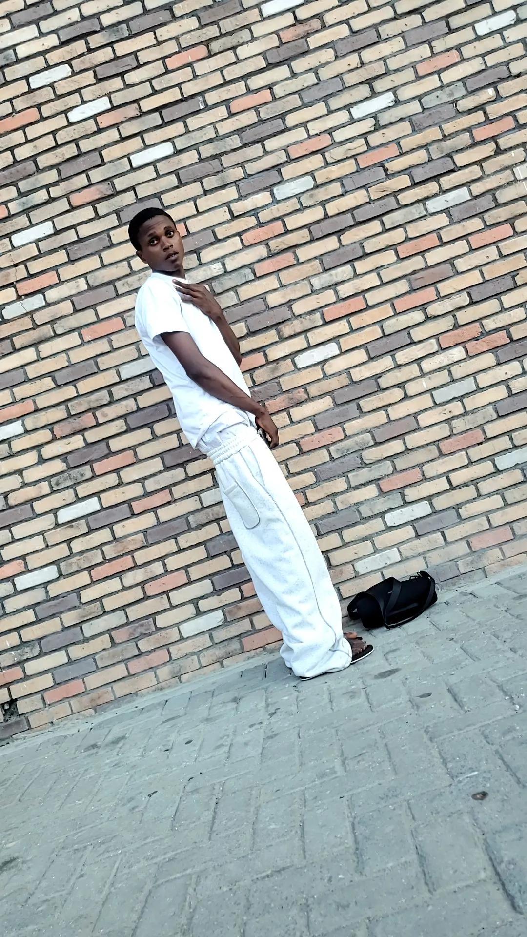 @say hey to๐ค evil preeq๐๐๐น