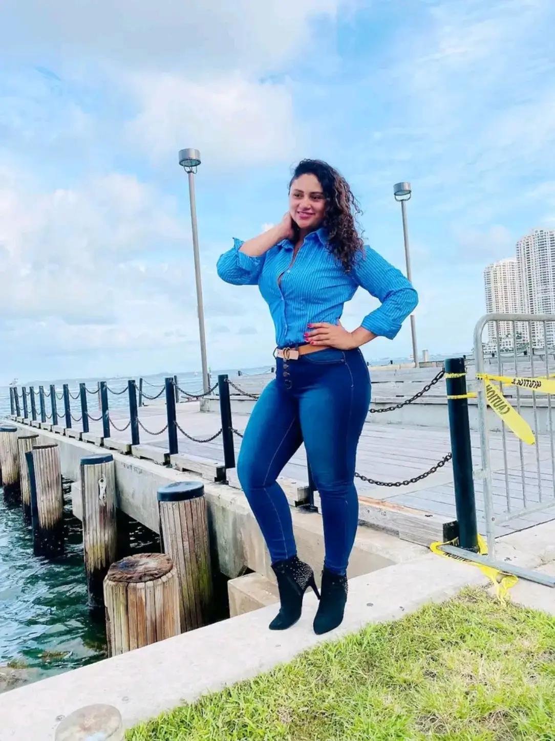 @Isabel salvadore&ntilde;a🇸🇻