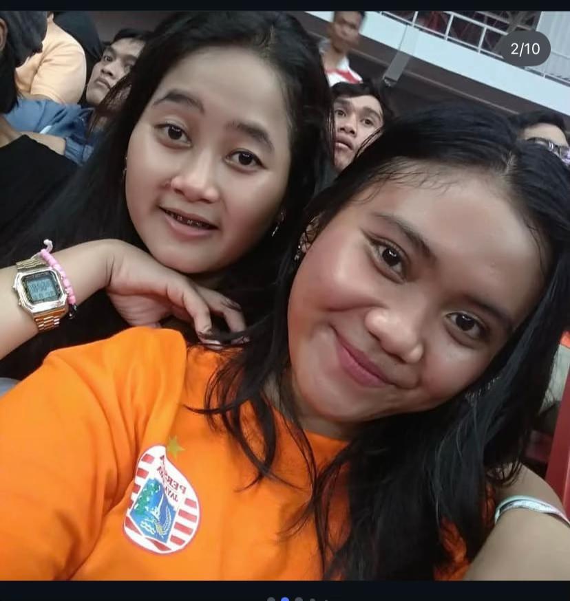 @Estervania03
