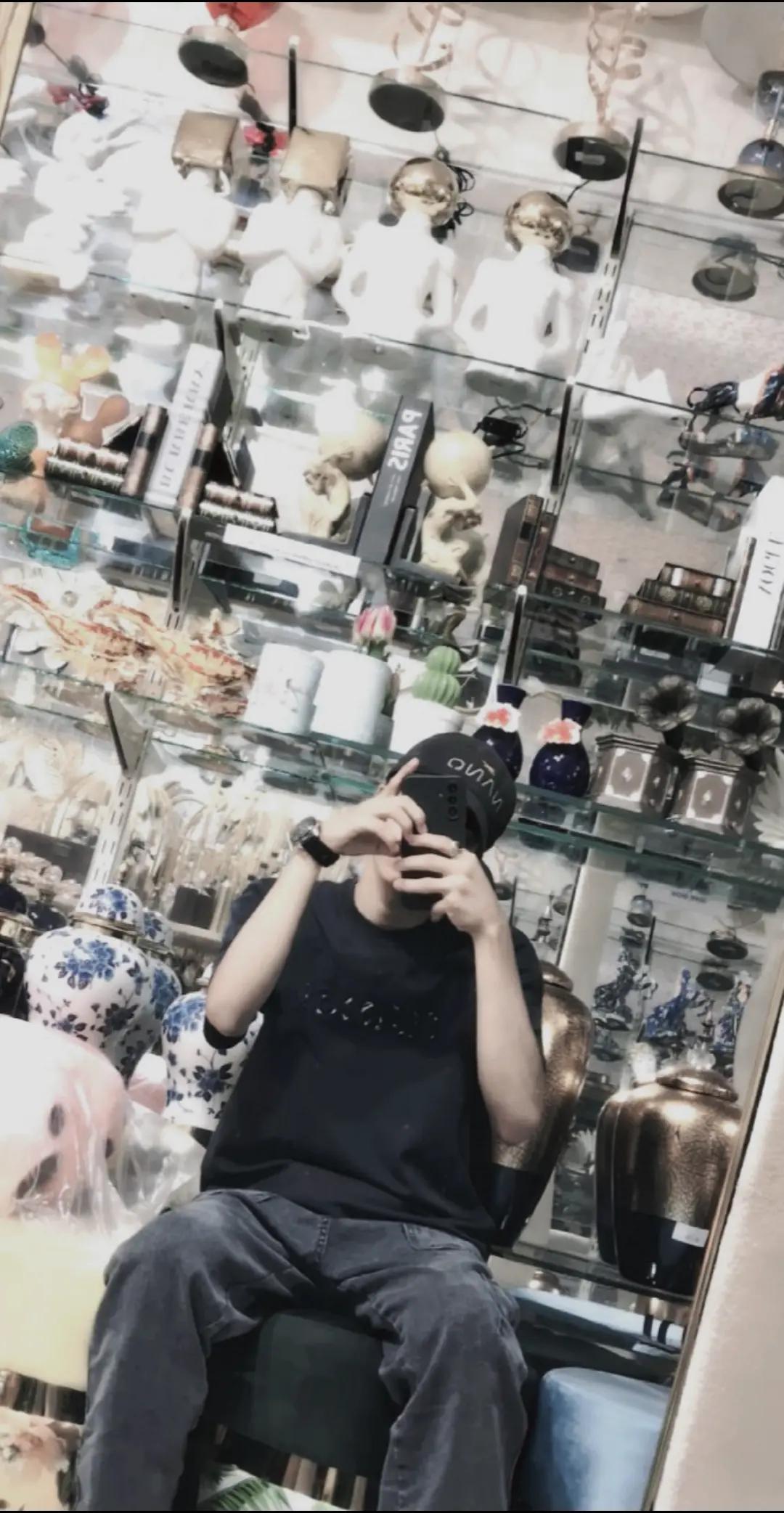 @𝙨𝙝𝙖𝙧𝙞𝙦⚡️