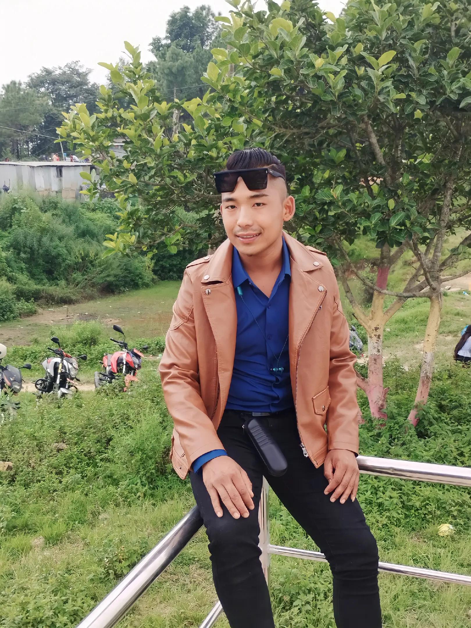 @mr.MokTan👑