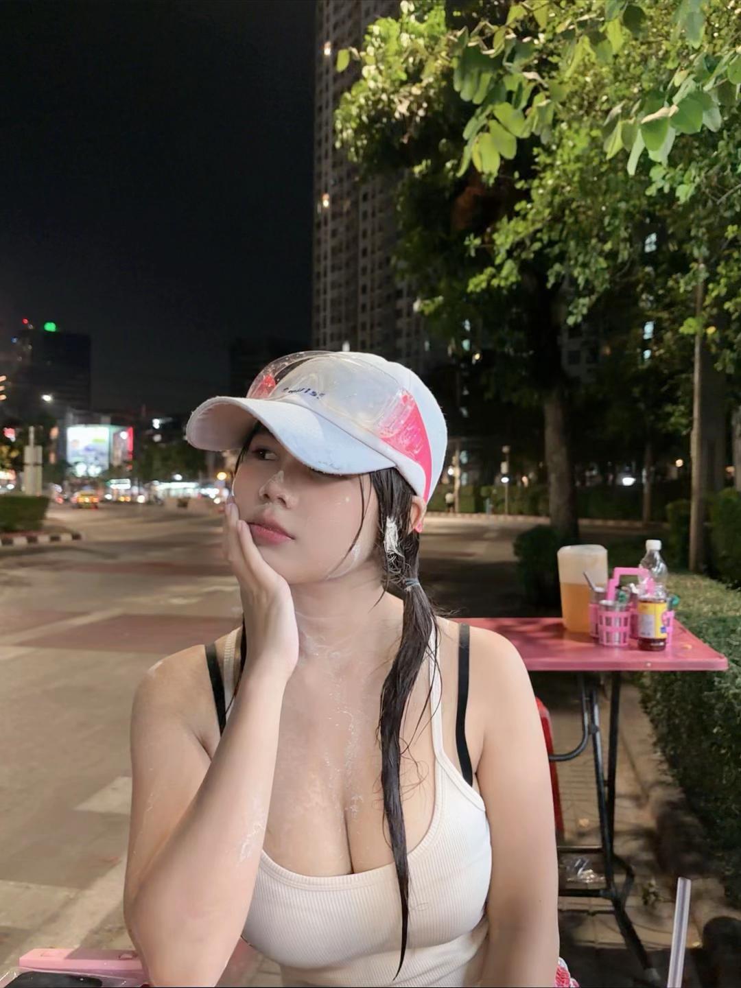 @รักติ๋ม