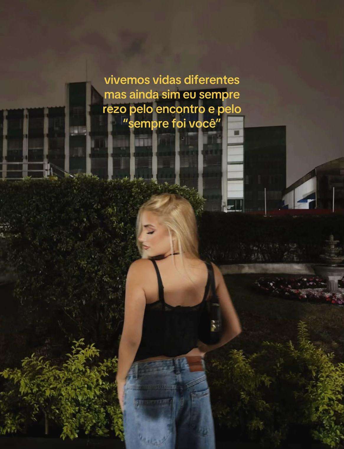 @★