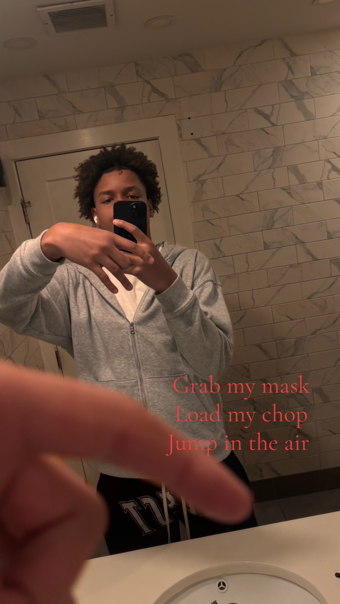 @…