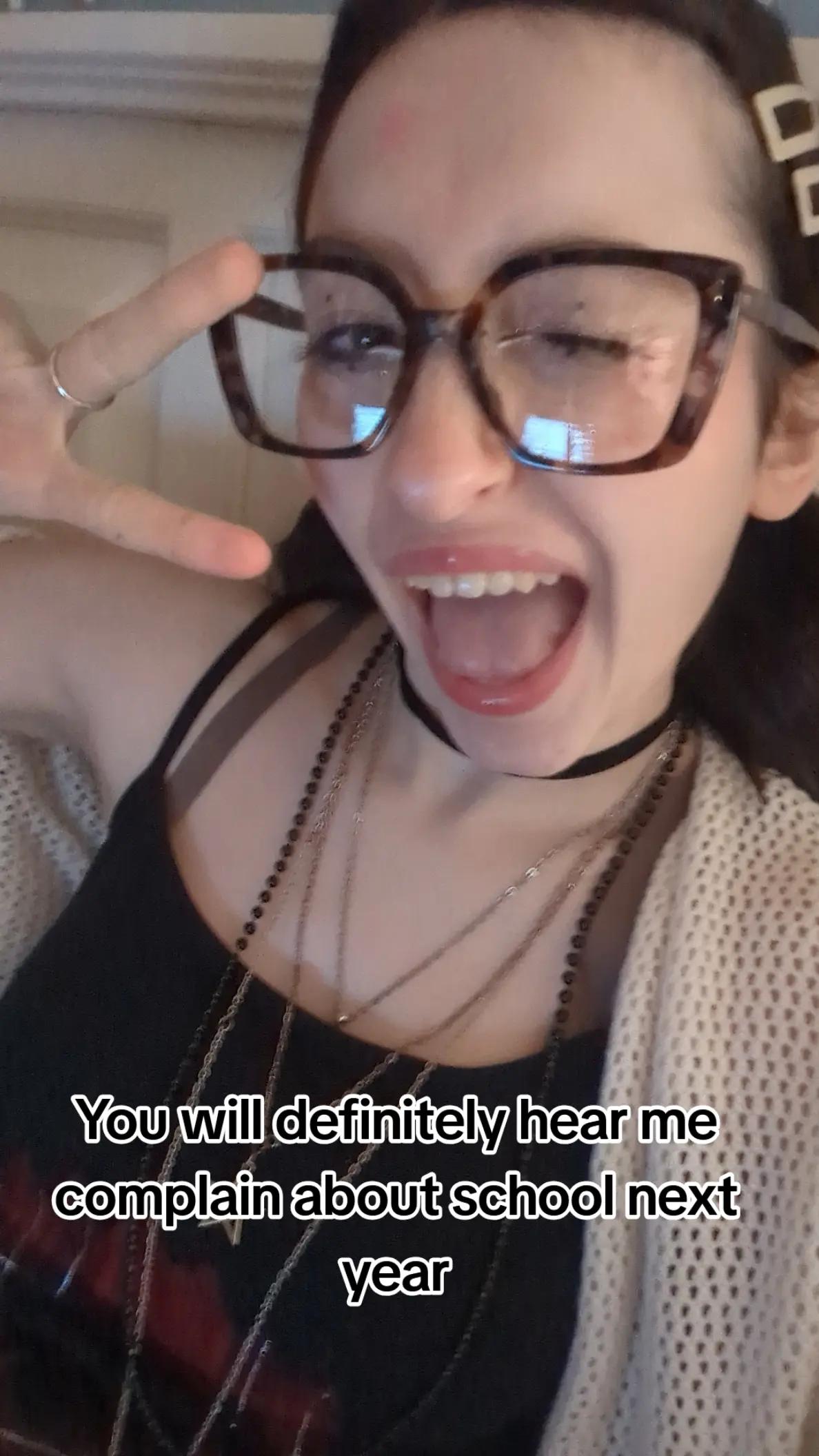 @Max/Emmy