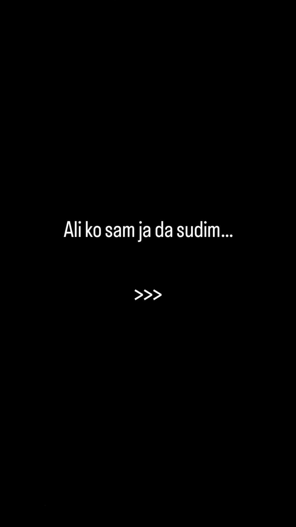 @&Scaron;izofrena&ensp;Lutkica