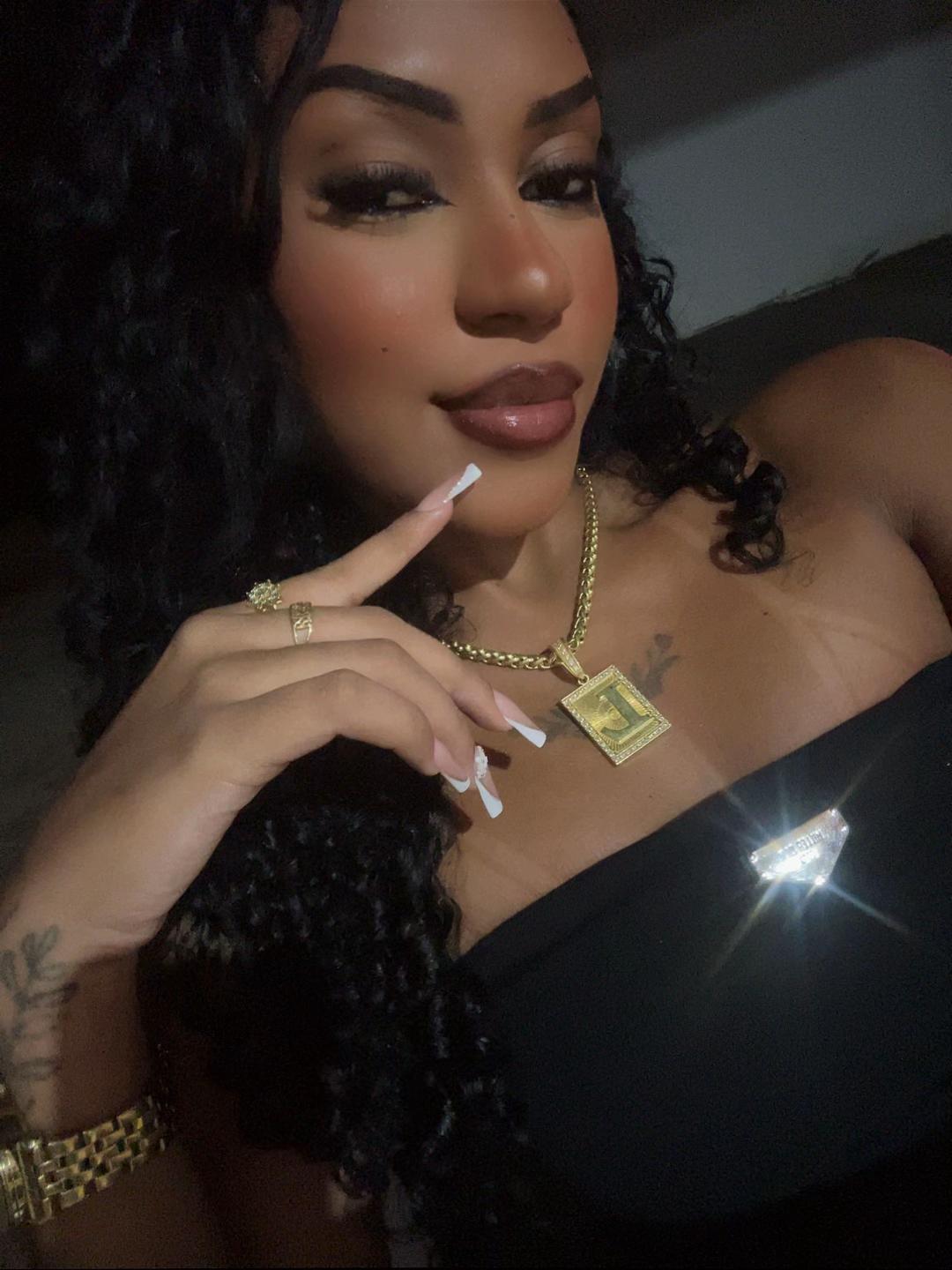 @Morena